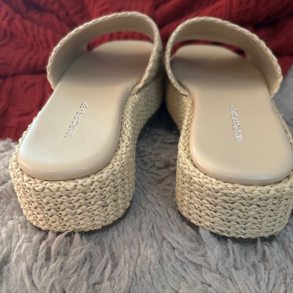 New Marc Fisher Cream Platform Slides Women's Size 9 - Picture 2 of 5